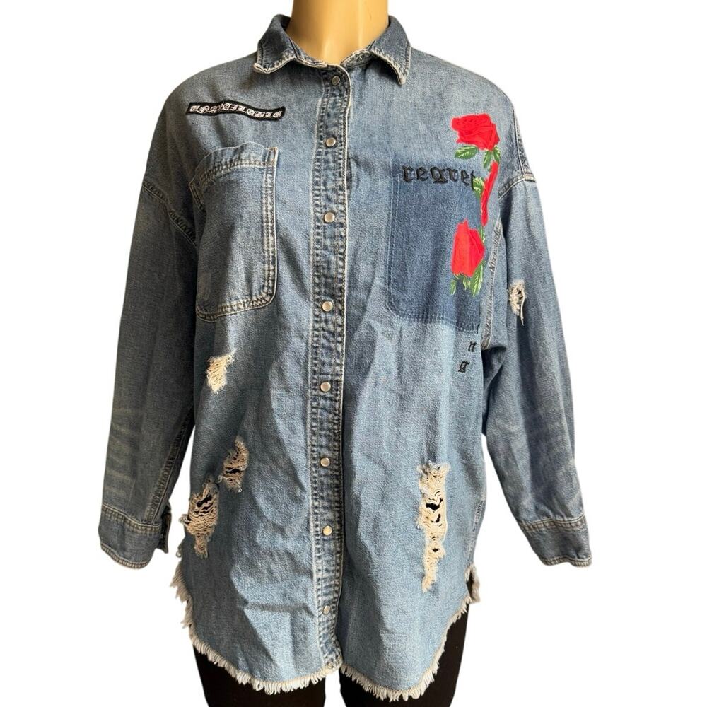 H&M Denim Shirt Women’s Oversized Grunge Y2K Distressed  Rose Graphic  Jean Top